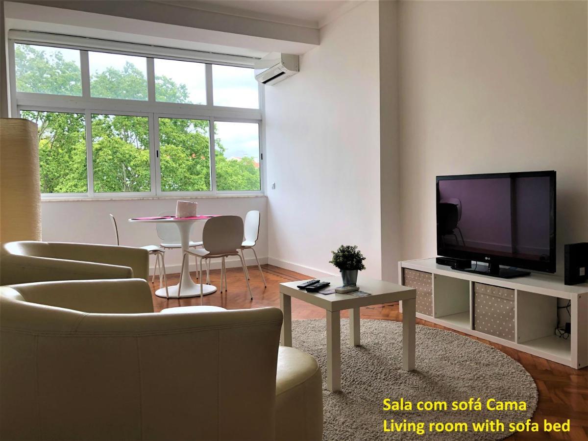 Apartment Near The Airport ลิสบอน ภายนอก รูปภาพ